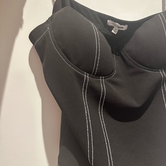 Brand new Fashion Nova bodysuit - Picture 2 of 9